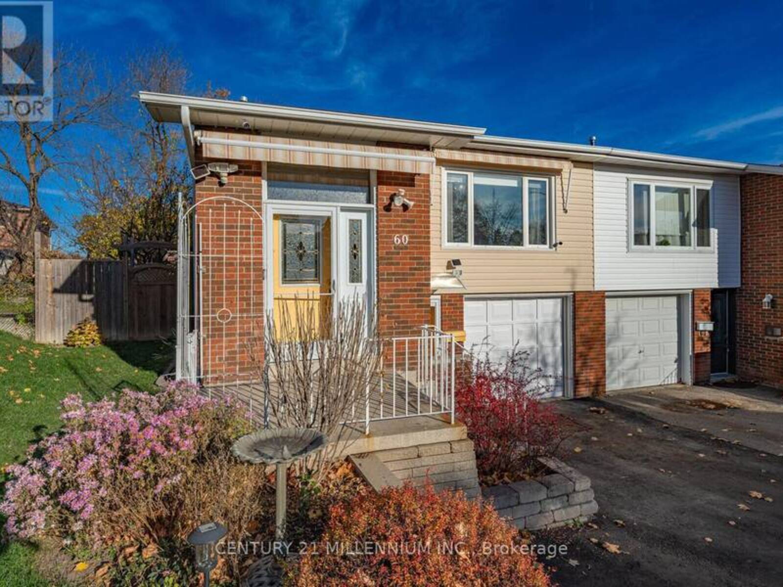 60 CAMBERLEY CRESCENT, Brampton, Ontario L6V 3L4