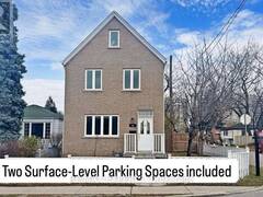 85 LAUREL AVENUE Toronto Ontario, M1K 3J8