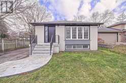 2 BIGWIN DRIVE | Aurora Ontario | Slide Image One