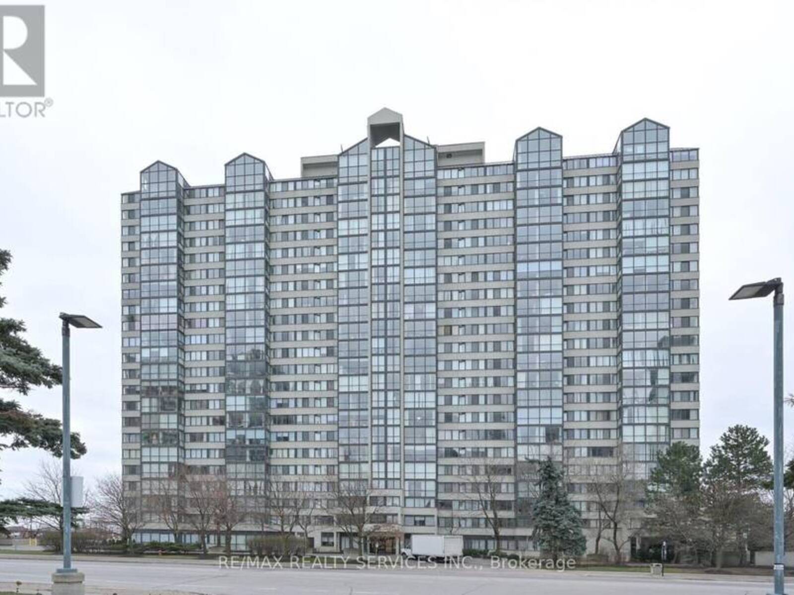 308 - 350 WEBB DRIVE, Mississauga, Ontario L5B 3W4