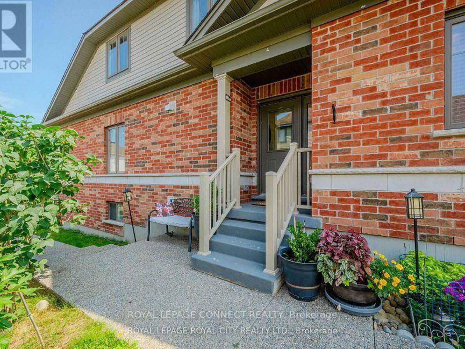 205 EDEN OAK TRAIL, Kitchener, Ontario N2A 0H6