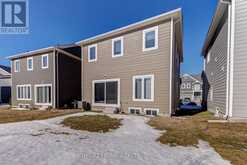 8 BOBOLINK DRIVE | Wasaga Beach Ontario | Slide Image Thirty-four