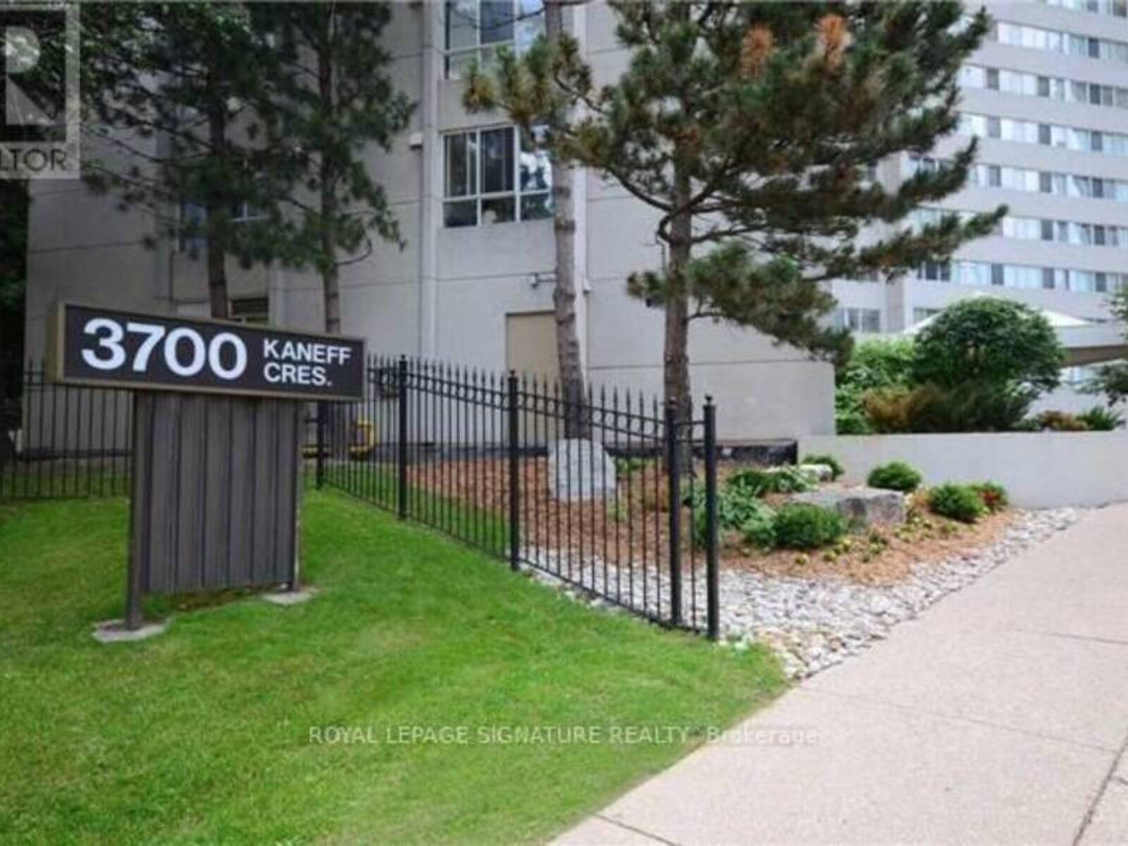 2007 - 3700 KANEFF CRESCENT, Mississauga, Ontario L5A 4B8