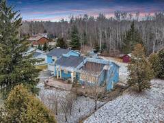 44 NICHOLSON DRIVE Uxbridge Ontario, L9P 1R2