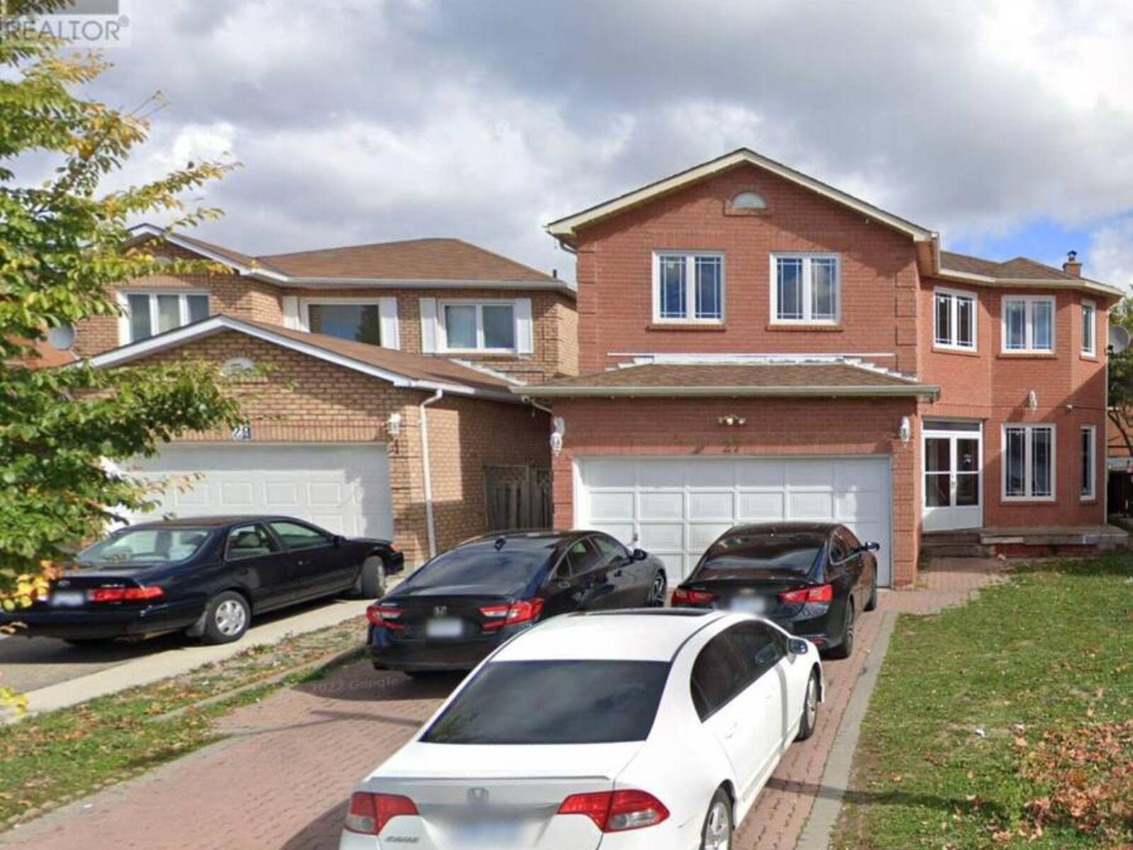 27 CANNON CRESCENT, Brampton, Ontario L6Y 4L8