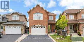 22 SERENITY LANE | Brampton Ontario | Slide Image One