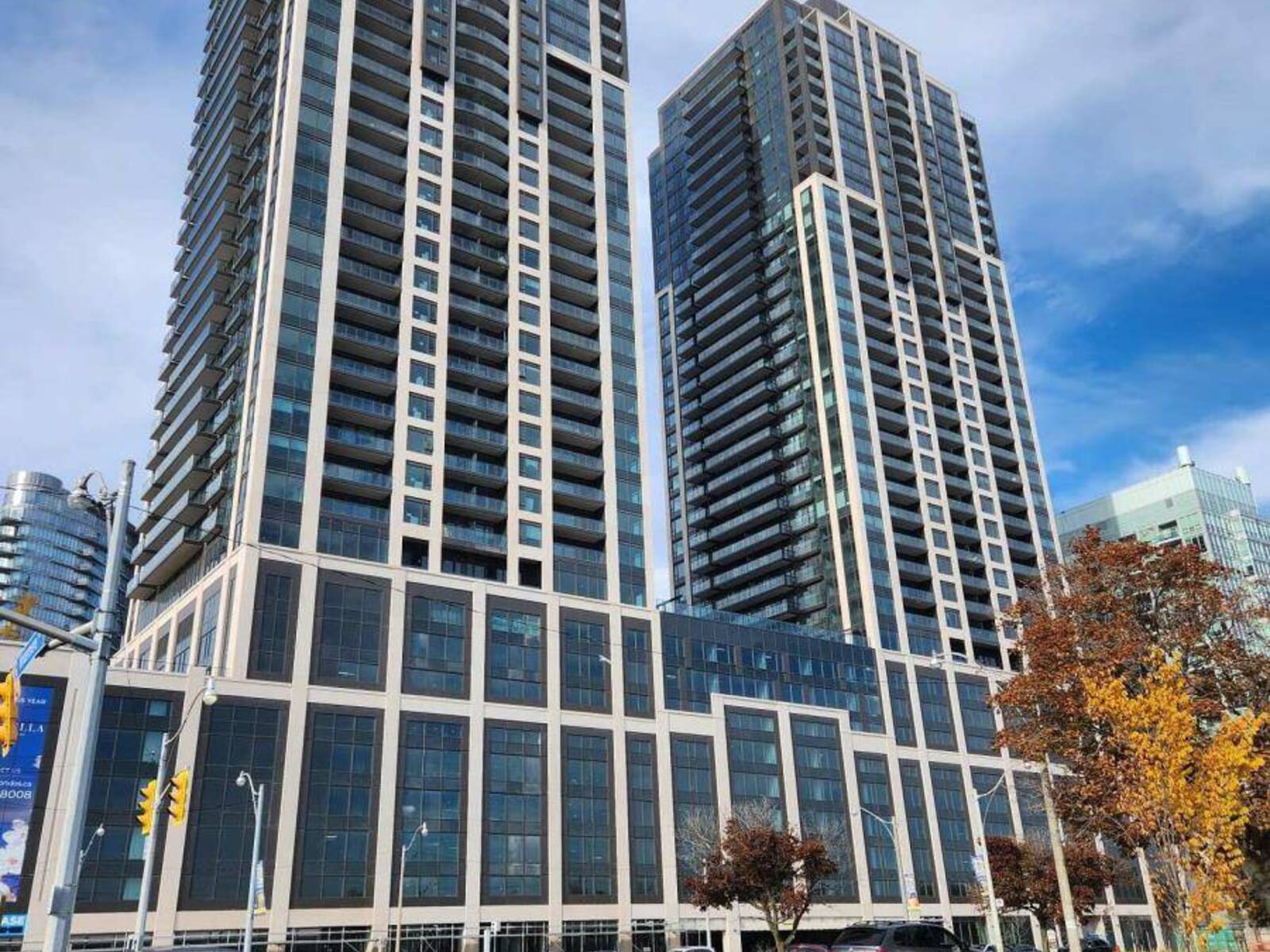 3211 - 1926 LAKESHORE BOULEVARD W, Toronto, Ontario M6S 1A1