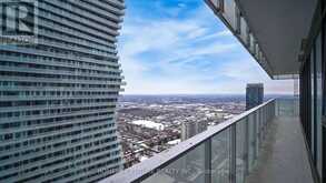 4404 - 3900 CONFEDERATION PARKWAY | Mississauga Ontario | Slide Image Thirty