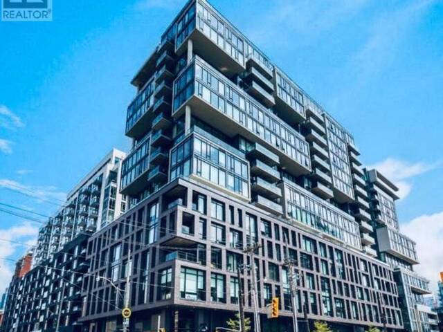 815 - 111 BATHURST STREET Toronto Ontario, M5V 0M9