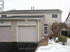 13 SPARKLETT CRESCENT Brampton Ontario, L6Z 4A6