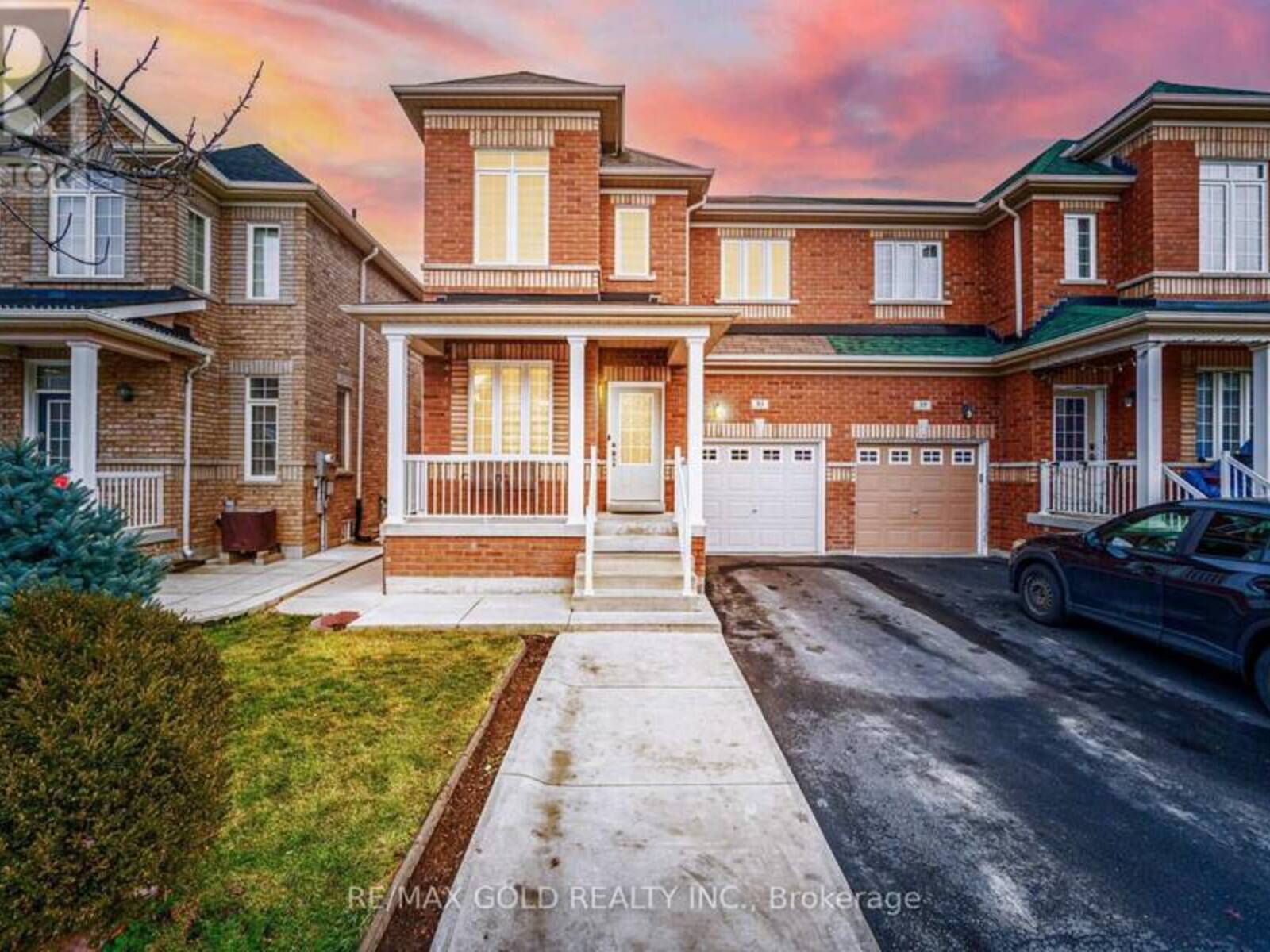 33 CALLALILY ROAD, Brampton, Ontario L7A 0M3