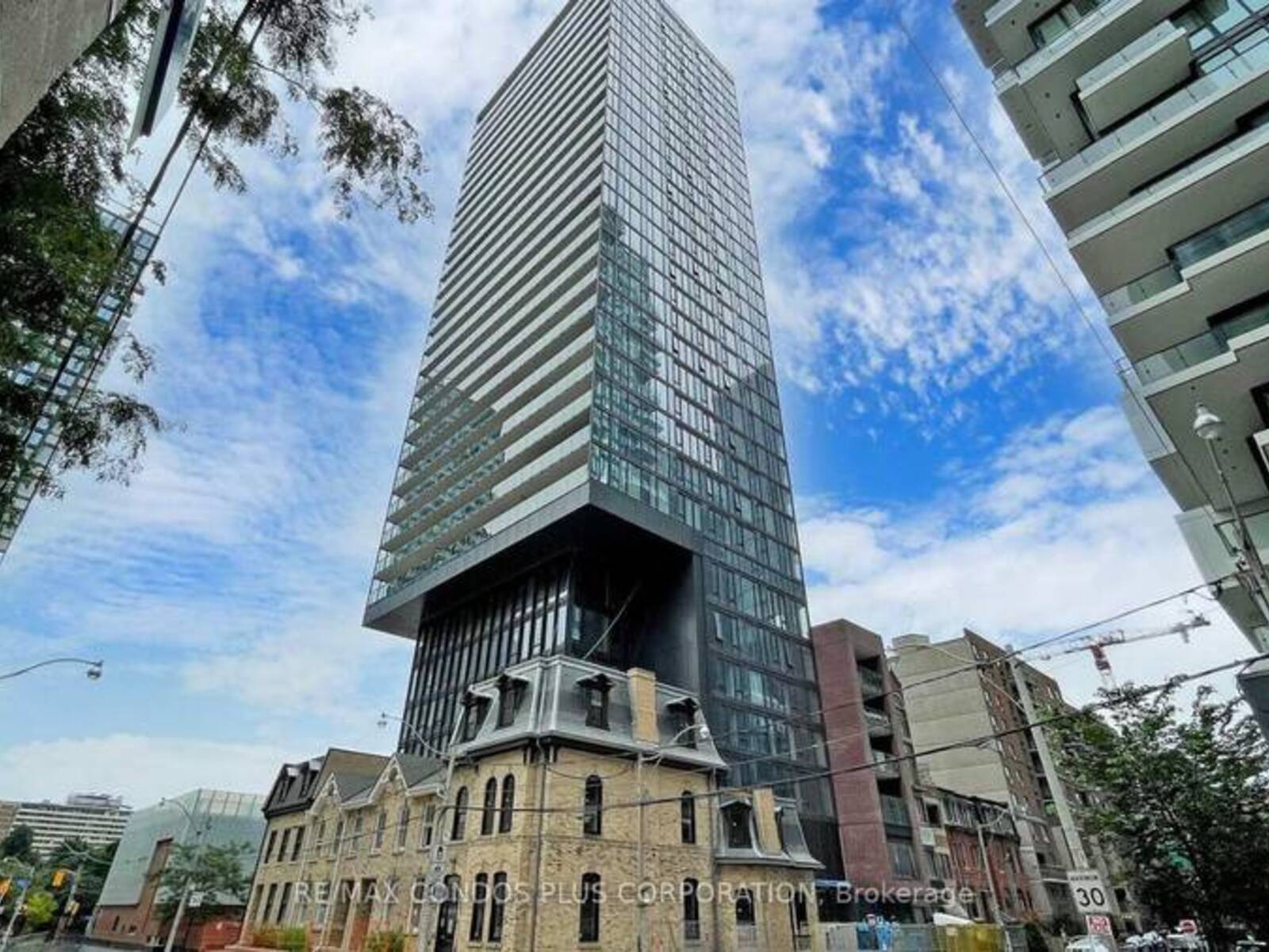 906 - 47 MUTUAL STREET, Toronto, Ontario M5B 0C6