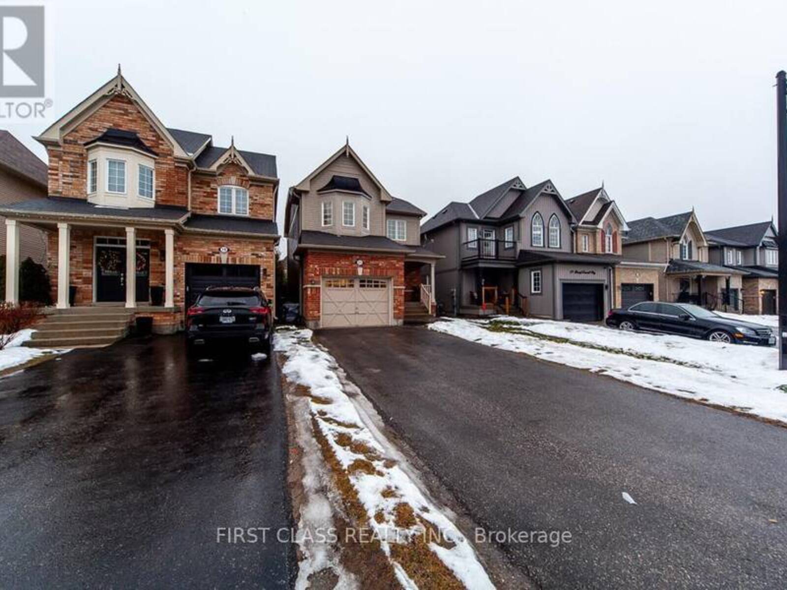 23 DARRYL CASWELL WAY, Clarington, Ontario L1C 0H9