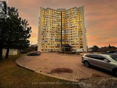 PH06 - 1360 RATHBURN ROAD E Mississauga Ontario, L4W 4H4