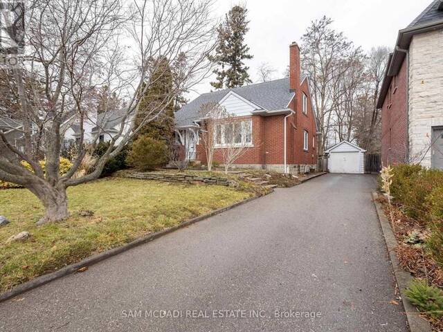 11 BRANT AVENUE Mississauga Ontario, L5G 3N9