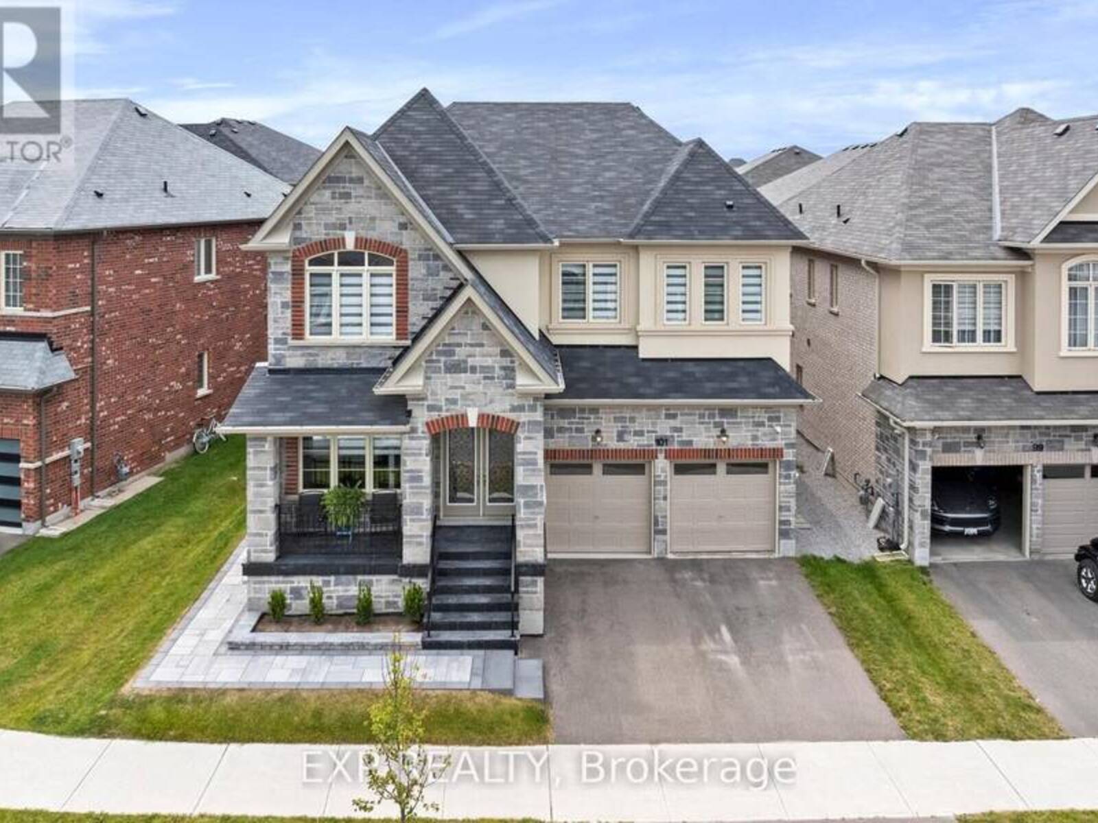 101 KINGKNOLL CRESCENT, Georgina, Ontario L4P 0H8