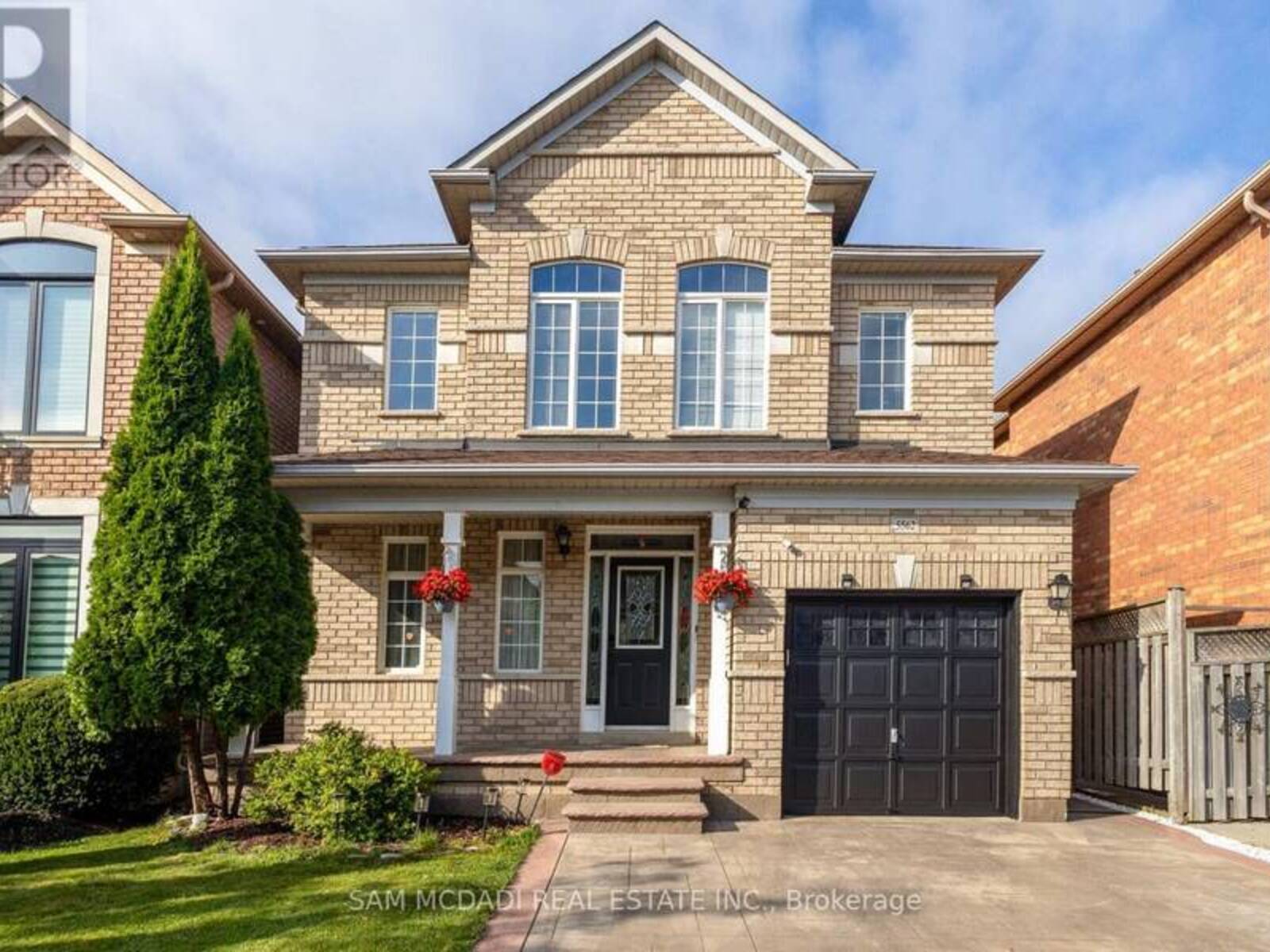 5562 KATY GATE, Mississauga, Ontario L5M 6M7