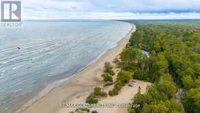 15 AUTUMN DRIVE | Wasaga Beach Ontario | Slide Image Forty