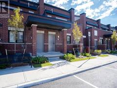 15 - 220 DISSETTE STREET Bradford West Gwillimbury Ontario, L3Z 4M2