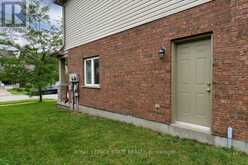 9 TOLTON DRIVE | Guelph Ontario | Slide Image Thirty