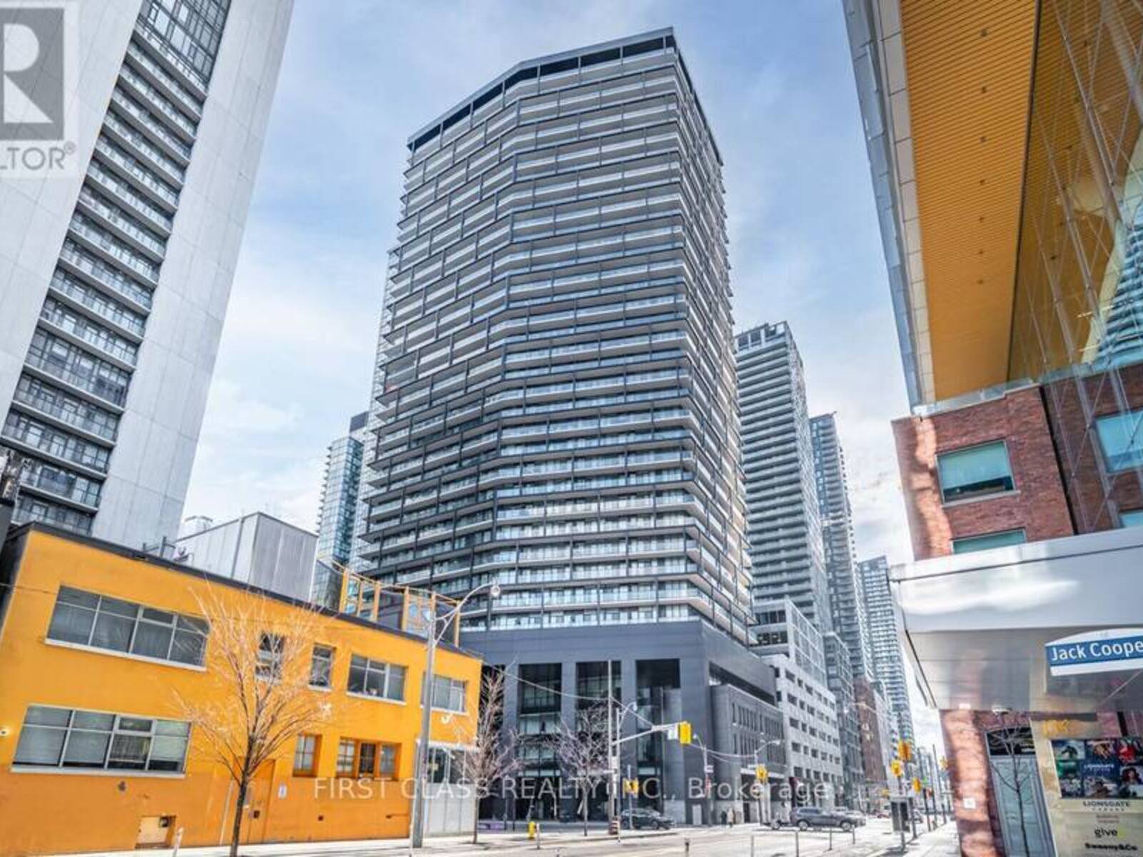 1308 - 125 PETER STREET, Toronto, Ontario M5V 0M2