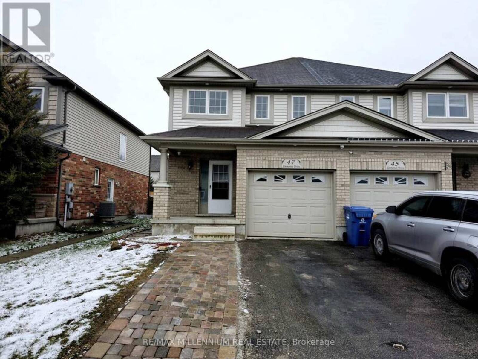 47 SIMMONDS DRIVE, Guelph, Ontario N1E 0A9