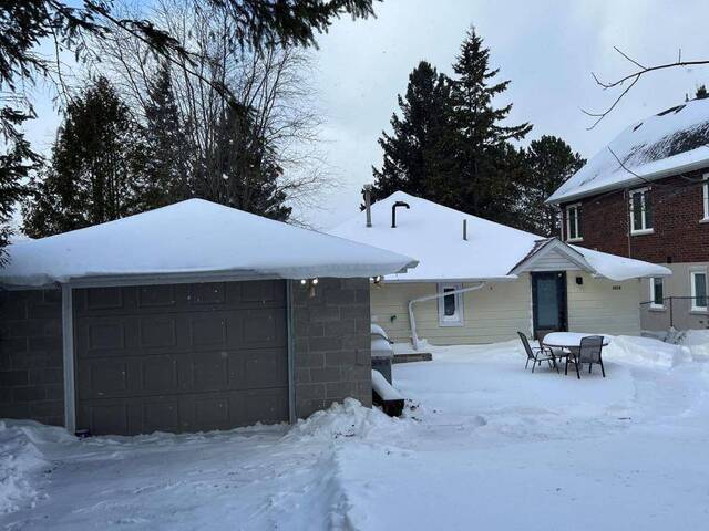 1074 RIVER ROAD E Wasaga Beach Ontario, L9Z 2R1