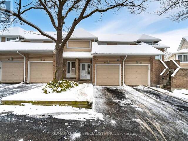 11 - 205 HIGHLAND CRESCENT Kitchener Ontario, N2M 5L6