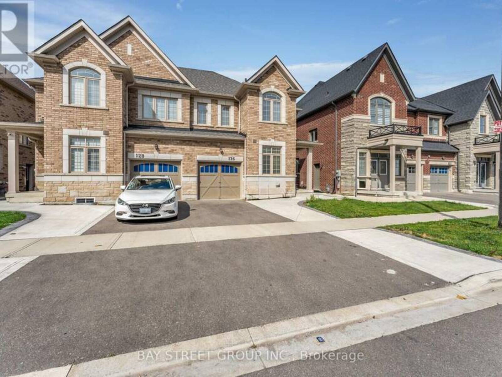 126 DOLOBRAM TRAIL, Brampton, Ontario L7A 4Y5