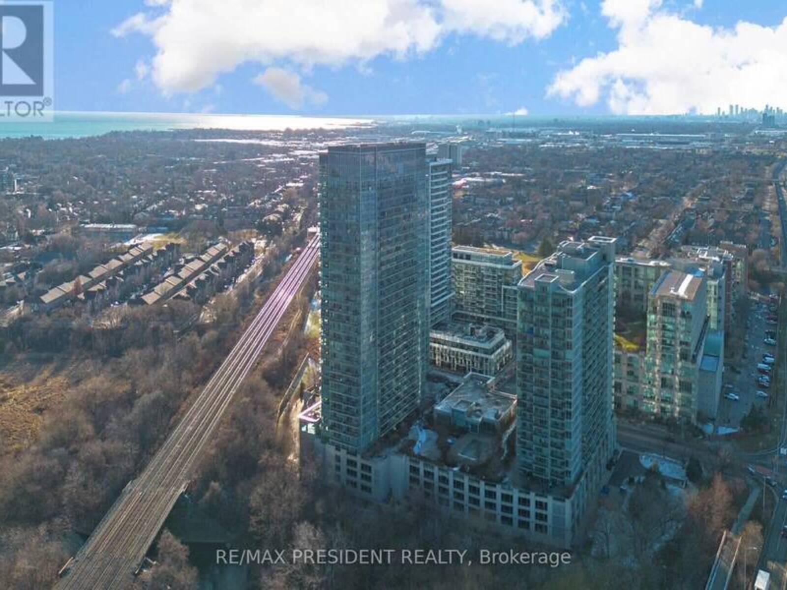 2534 - 165 LEGION ROAD, Toronto, Ontario M8Y 0B3