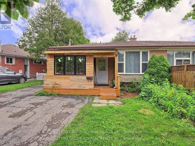 211 AXMINSTER DRIVE Richmond Hill Ontario, L4C 2W2