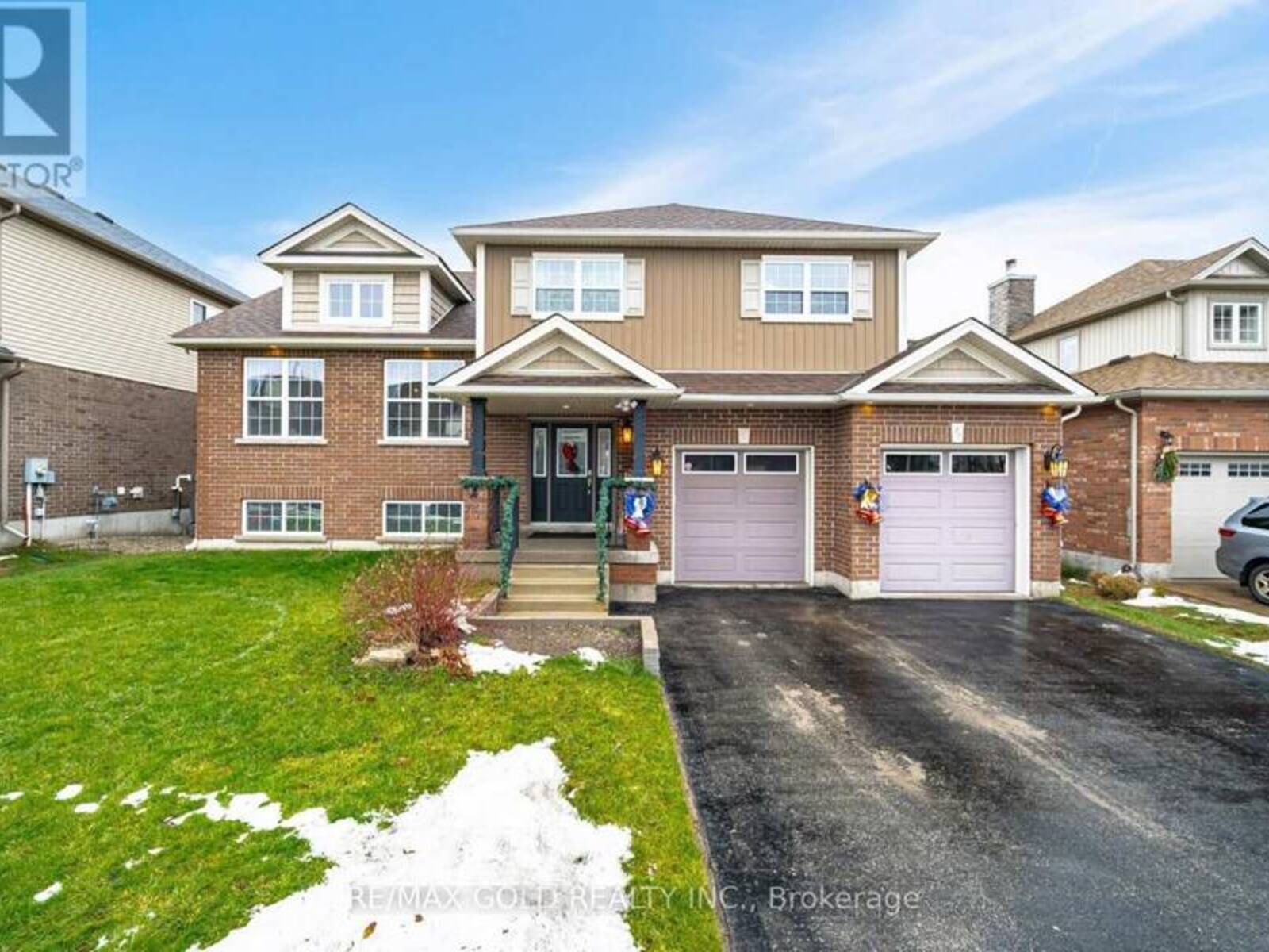 38 ST. PAUL'S PLACE, Orangeville, Ontario L9W 0A3