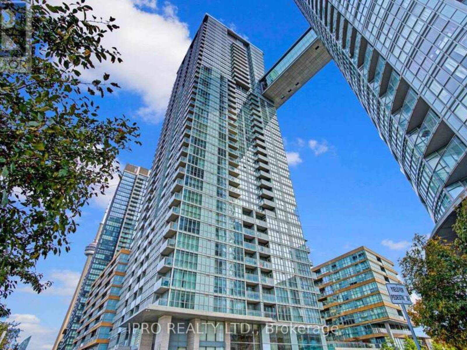 3802 - 15 ICEBOAT TERRACE, Toronto, Ontario M5V 4A5