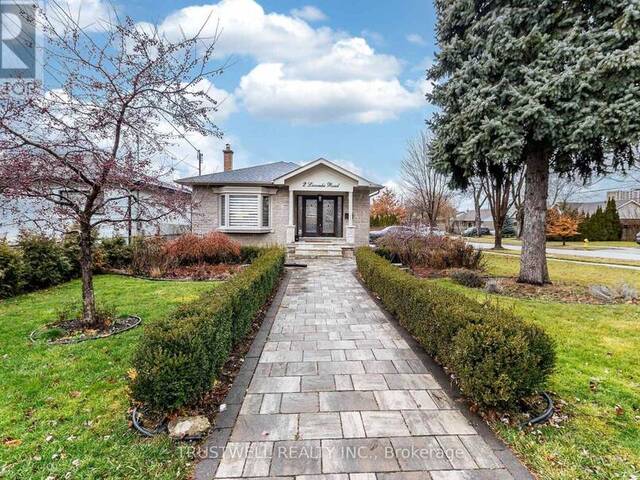 2 LISCOMBE ROAD Toronto Ontario, M6L 3A1