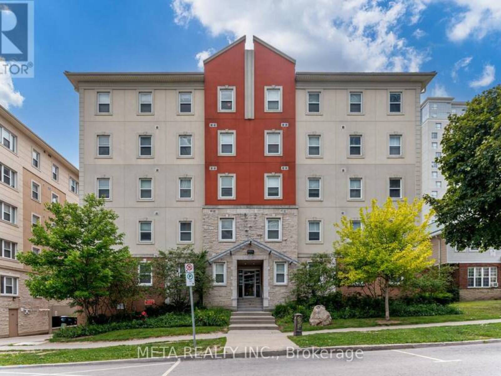 204 - 253 LESTER STREET, Waterloo, Ontario N2L 3W6