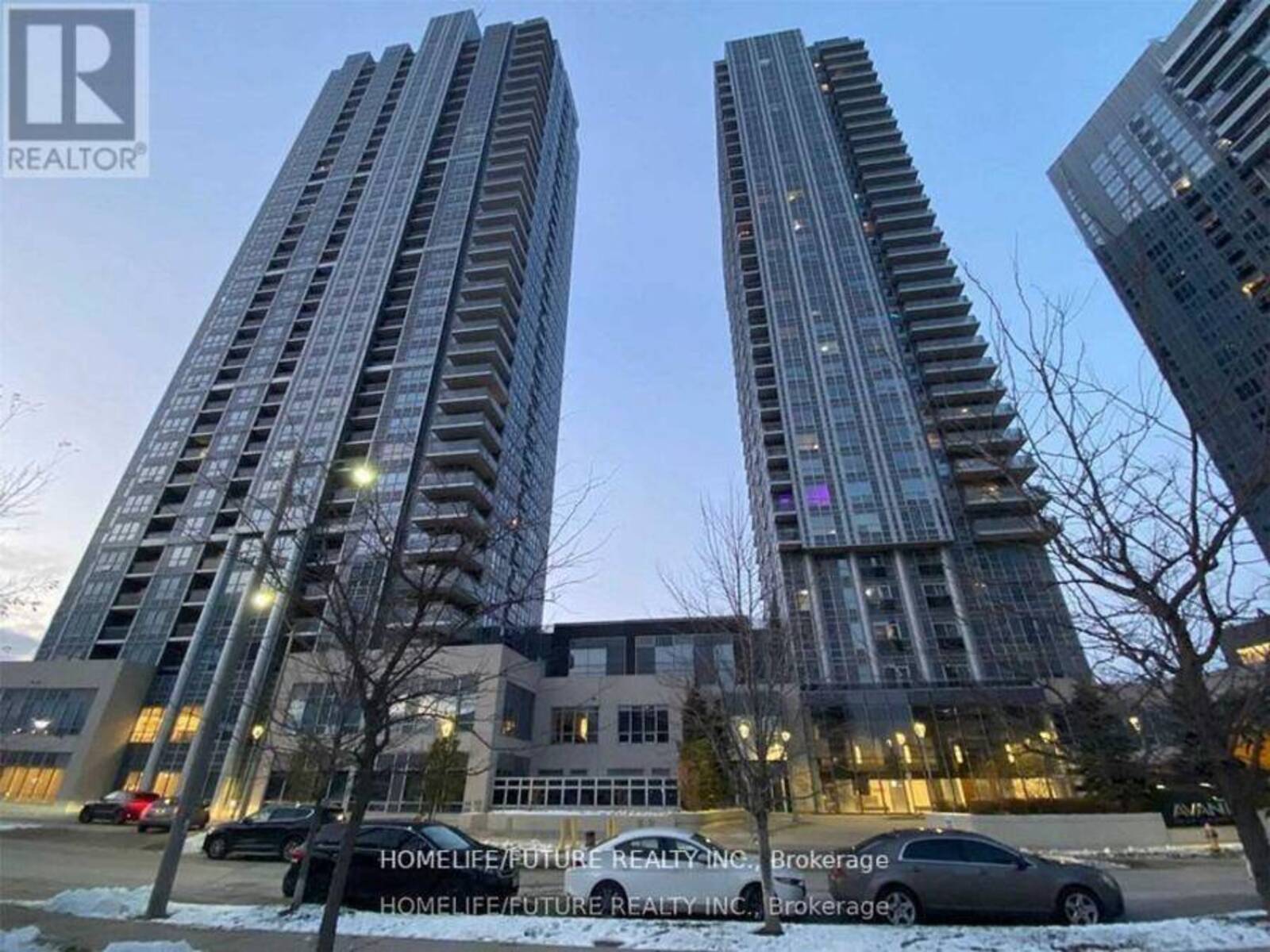 3121 - 275 VILLAGE GREEN SQUARE, Toronto, Ontario M1S 0L8