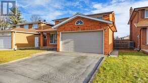 133 RISEBROUGH CIRCUIT | Markham Ontario | Slide Image Two