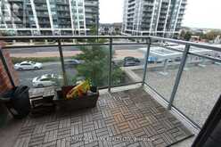 518 - 48 SUNCREST BOULEVARD | Markham Ontario | Slide Image Thirteen