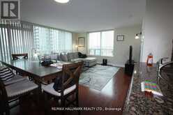 518 - 48 SUNCREST BOULEVARD | Markham Ontario | Slide Image Four