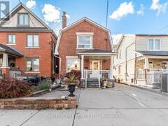 444 MAYBANK AVENUE Toronto Ontario, M6N 3S8