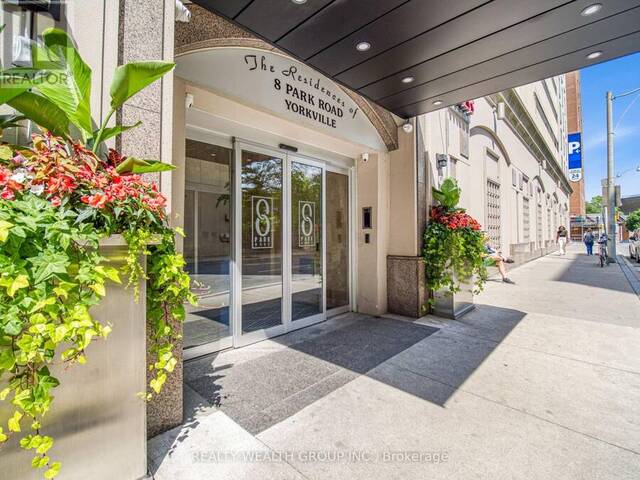 2113 - 8 PARK ROAD Toronto Ontario, M4W 3S5