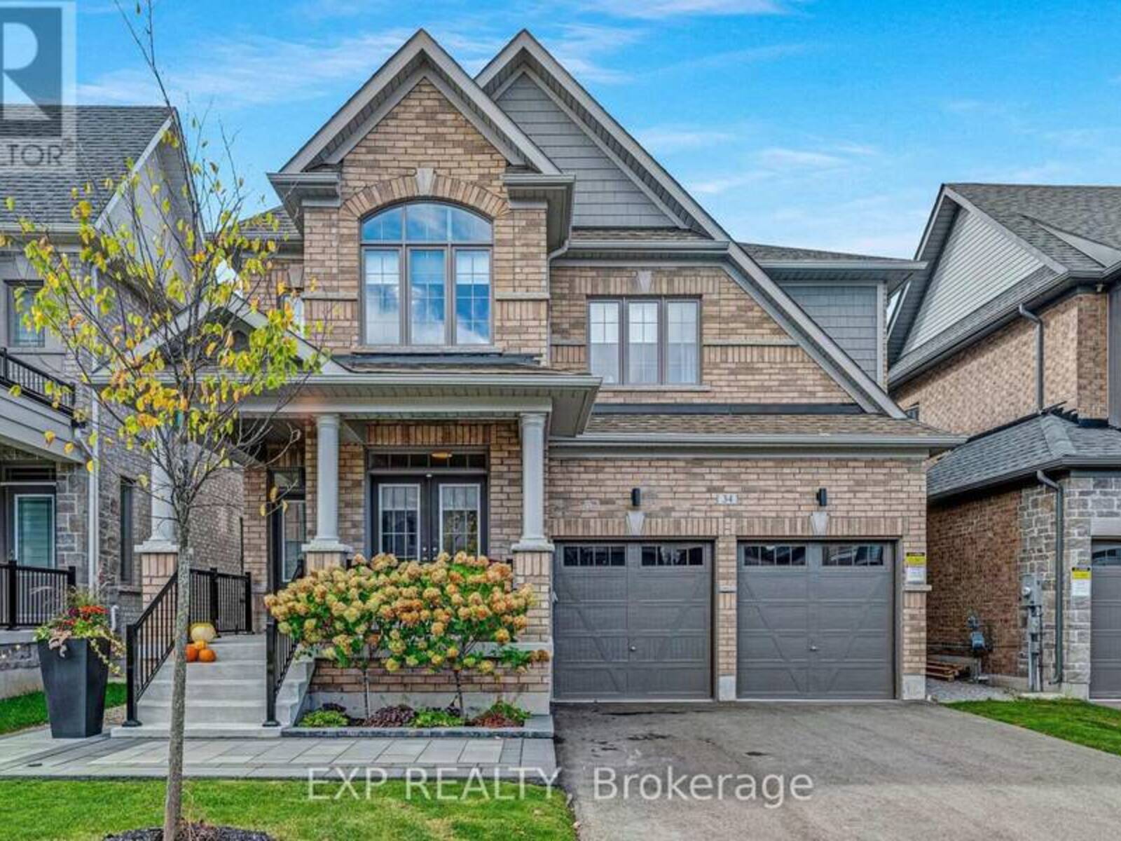 34 CONCERT HILL WAY, East Gwillimbury, Ontario L9N 0W8