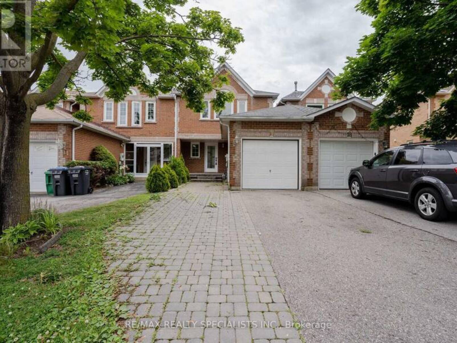 16 MULLIS CRESCENT, Brampton, Ontario L6Y 4T3