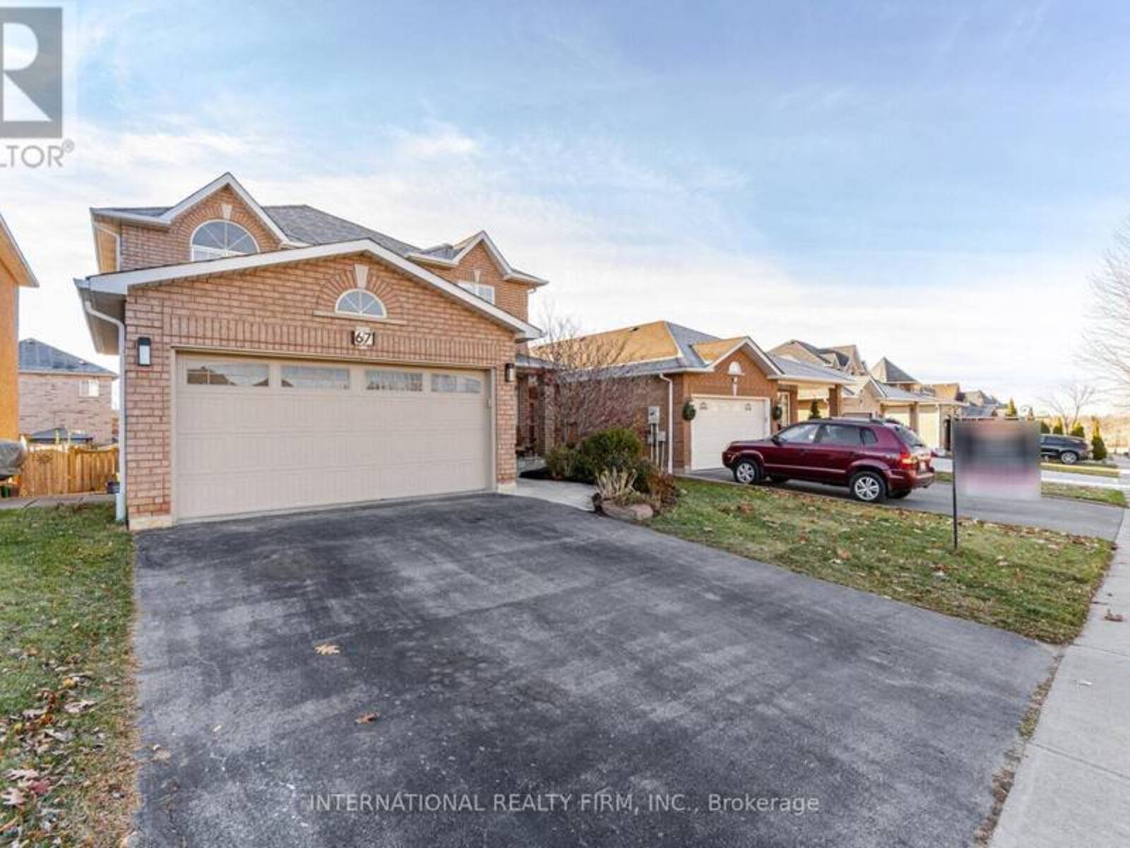 67 ROSANNA CRESCENT, Vaughan, Ontario L6A 3E3