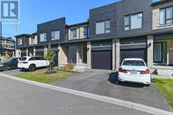 12 ROPER PLACE | Kitchener Ontario | Slide Image Two