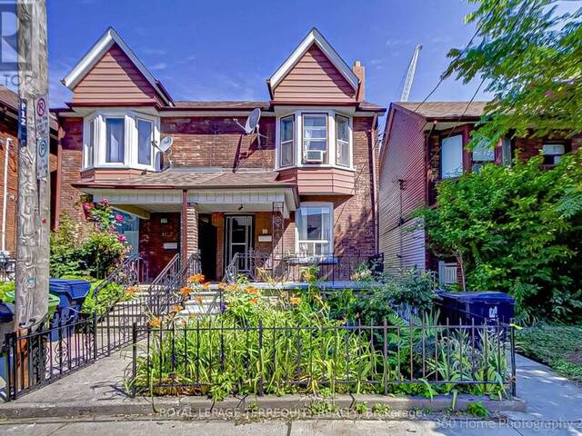 10 BURNFIELD AVENUE Toronto Ontario, M6G 1Y5