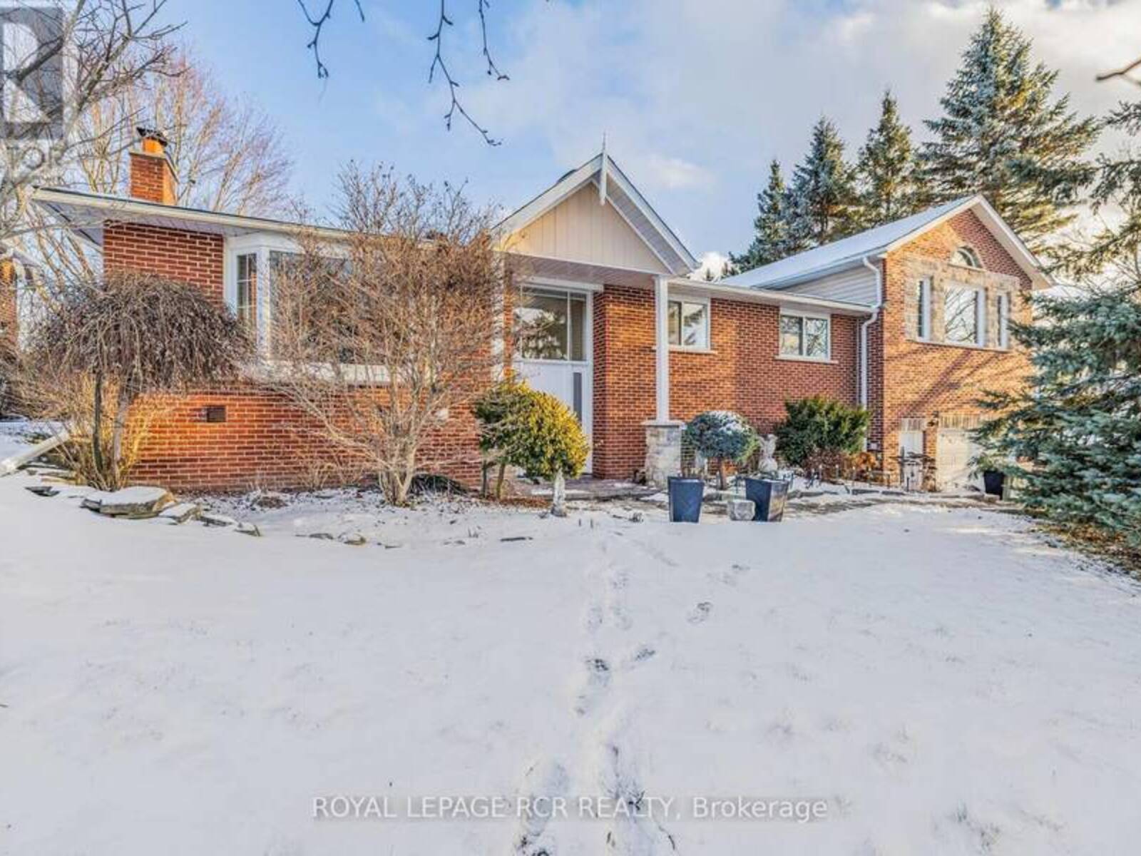 20 MARION STREET, Caledon, Ontario L7C 1K8