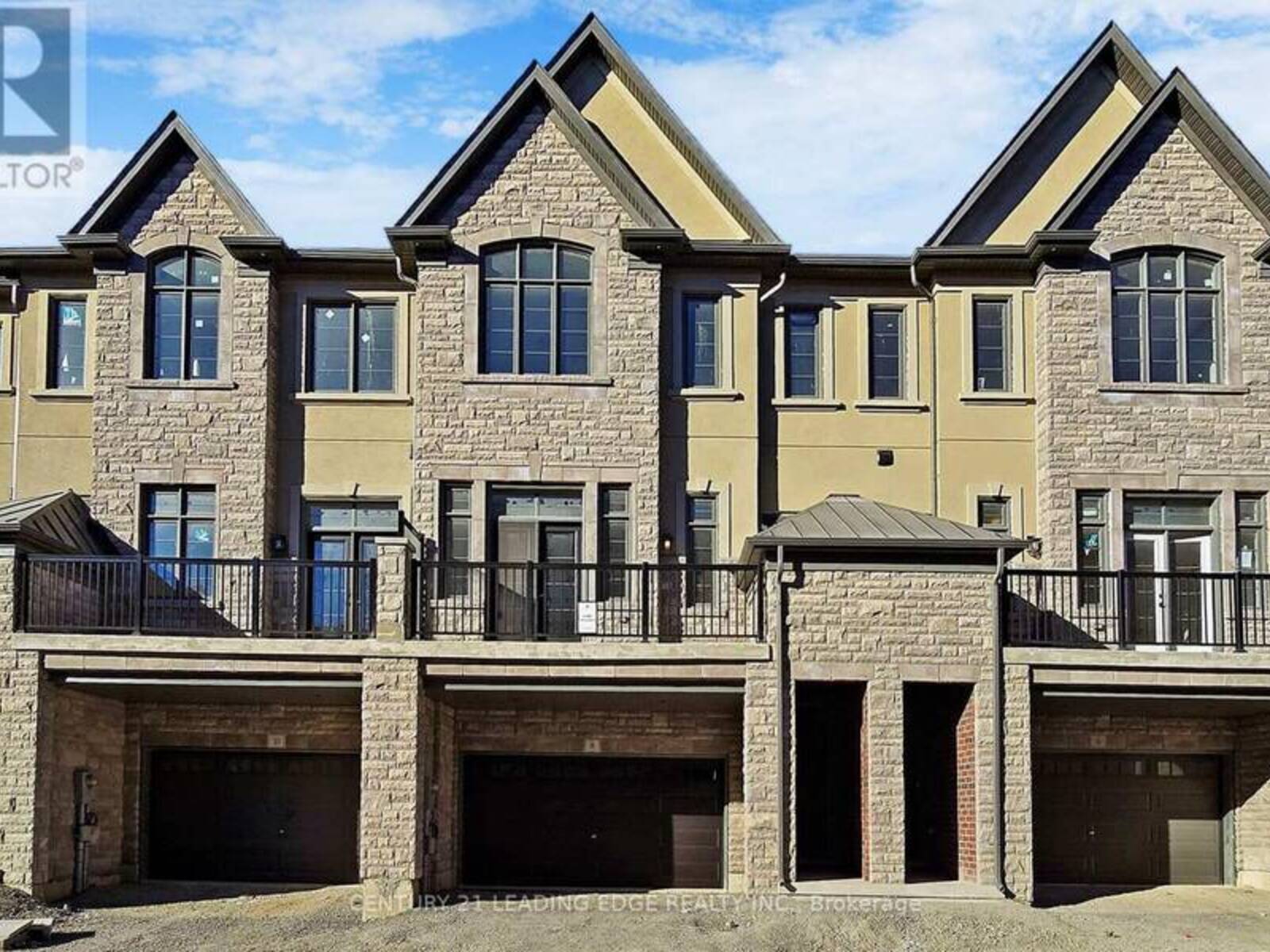 8 SILVERMILLS LANE, Markham, Ontario L6C 3L5