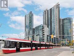 703 - 215 FORT YORK BOULEVARD Toronto Ontario, M5V 4A2