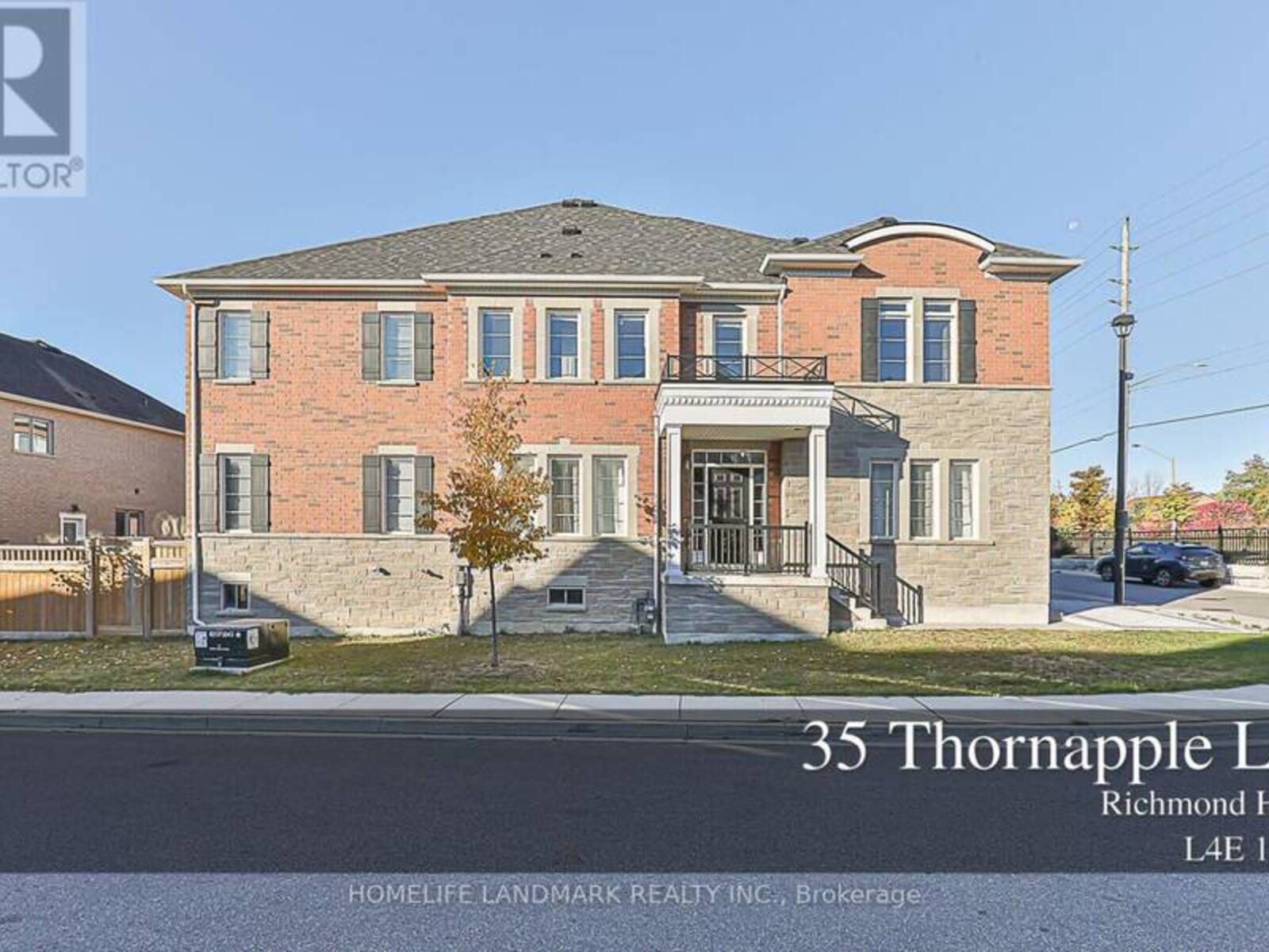 35 THORNAPPLE LANE, Richmond Hill, Ontario L4E 1E7